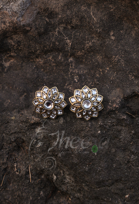White kundan flower