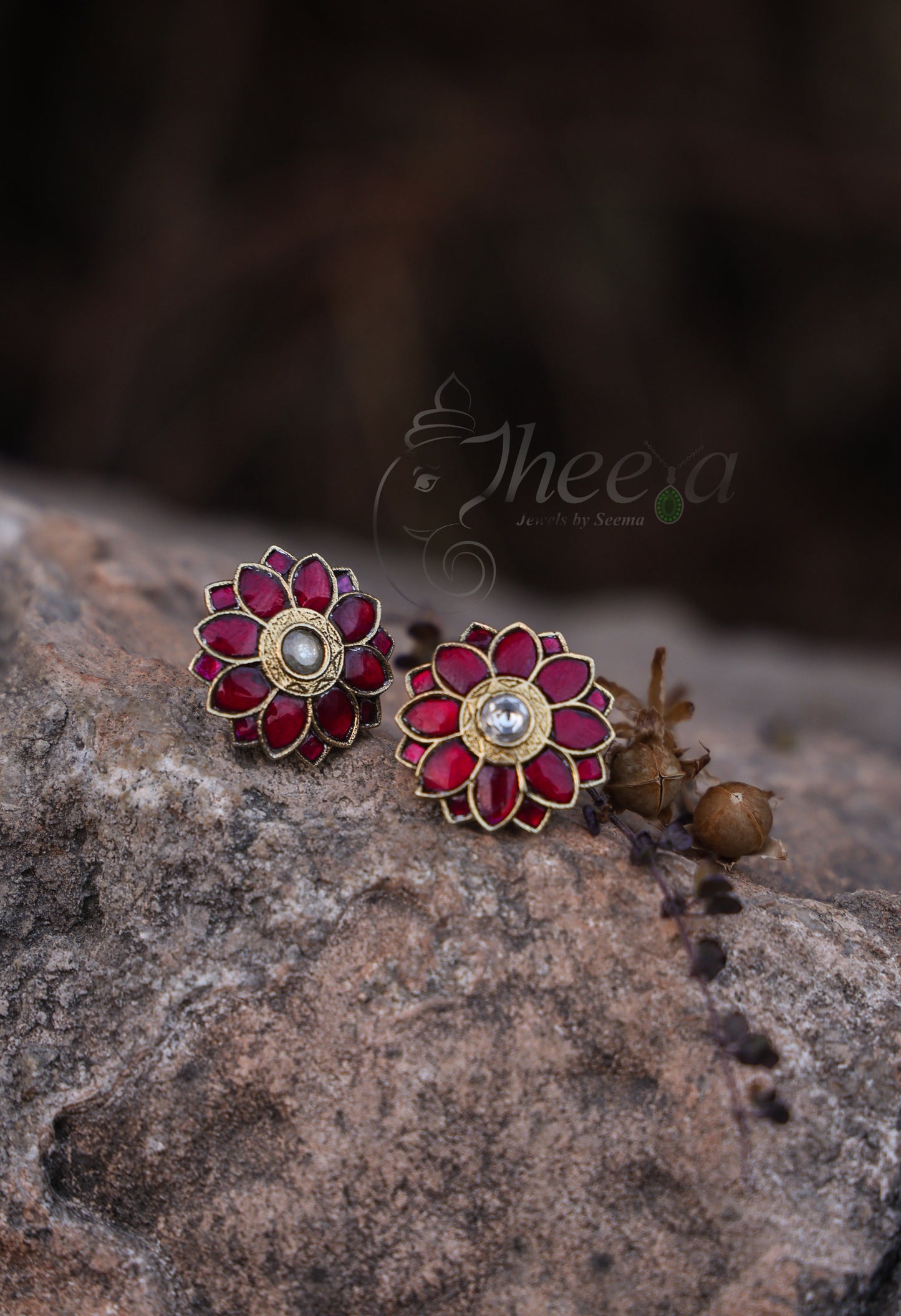 Red kundan flower