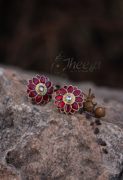 Red kundan flower