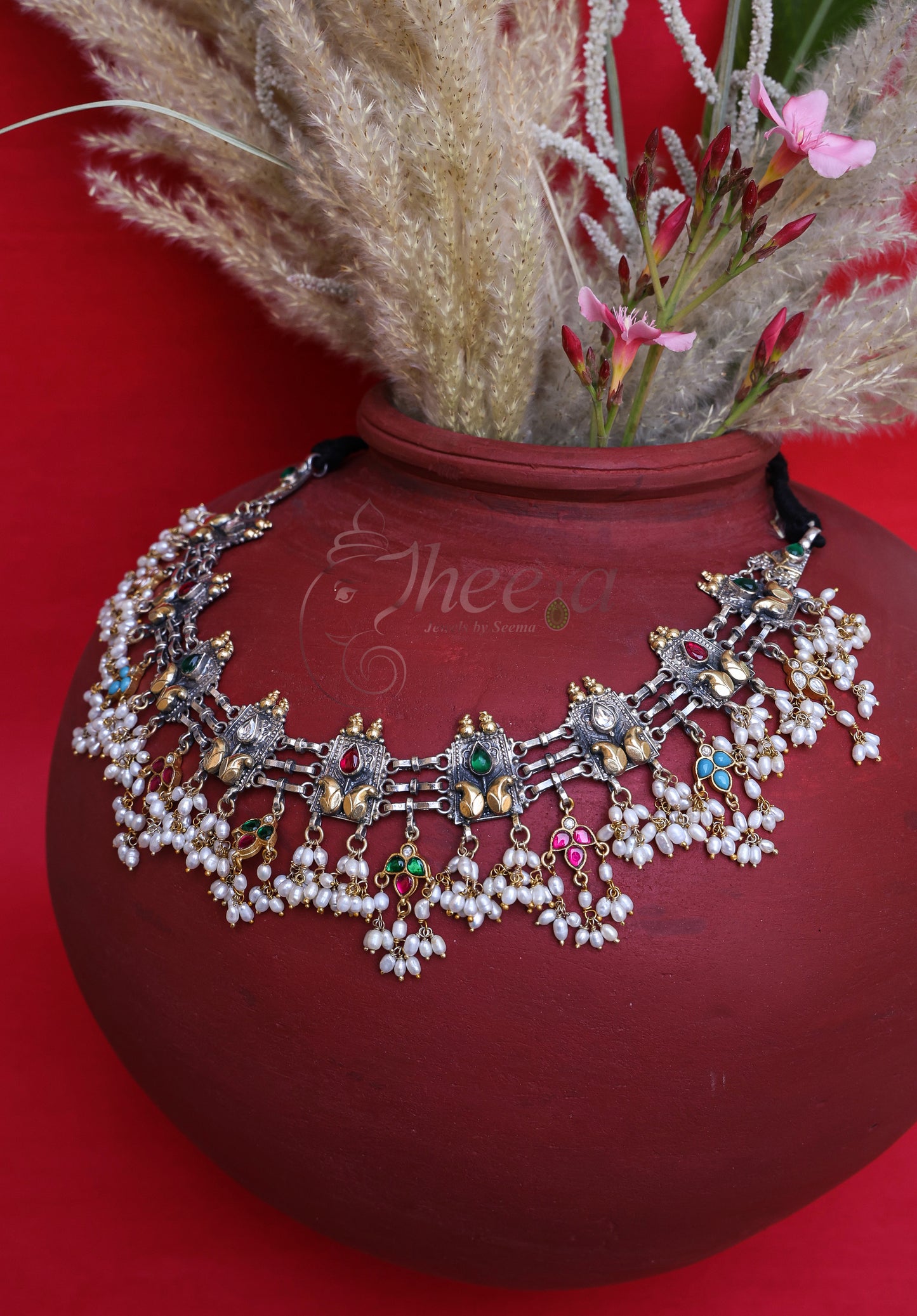 Fusion necklace with pearls