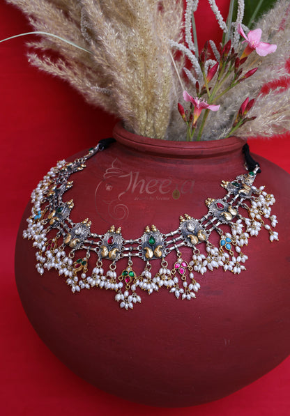 Fusion necklace with pearls