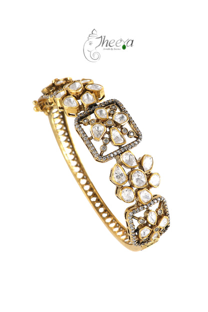 Ratnavalli Moisanite Single Bangle