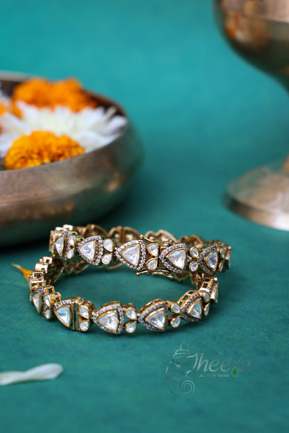 Moissanite traingle stone bangles