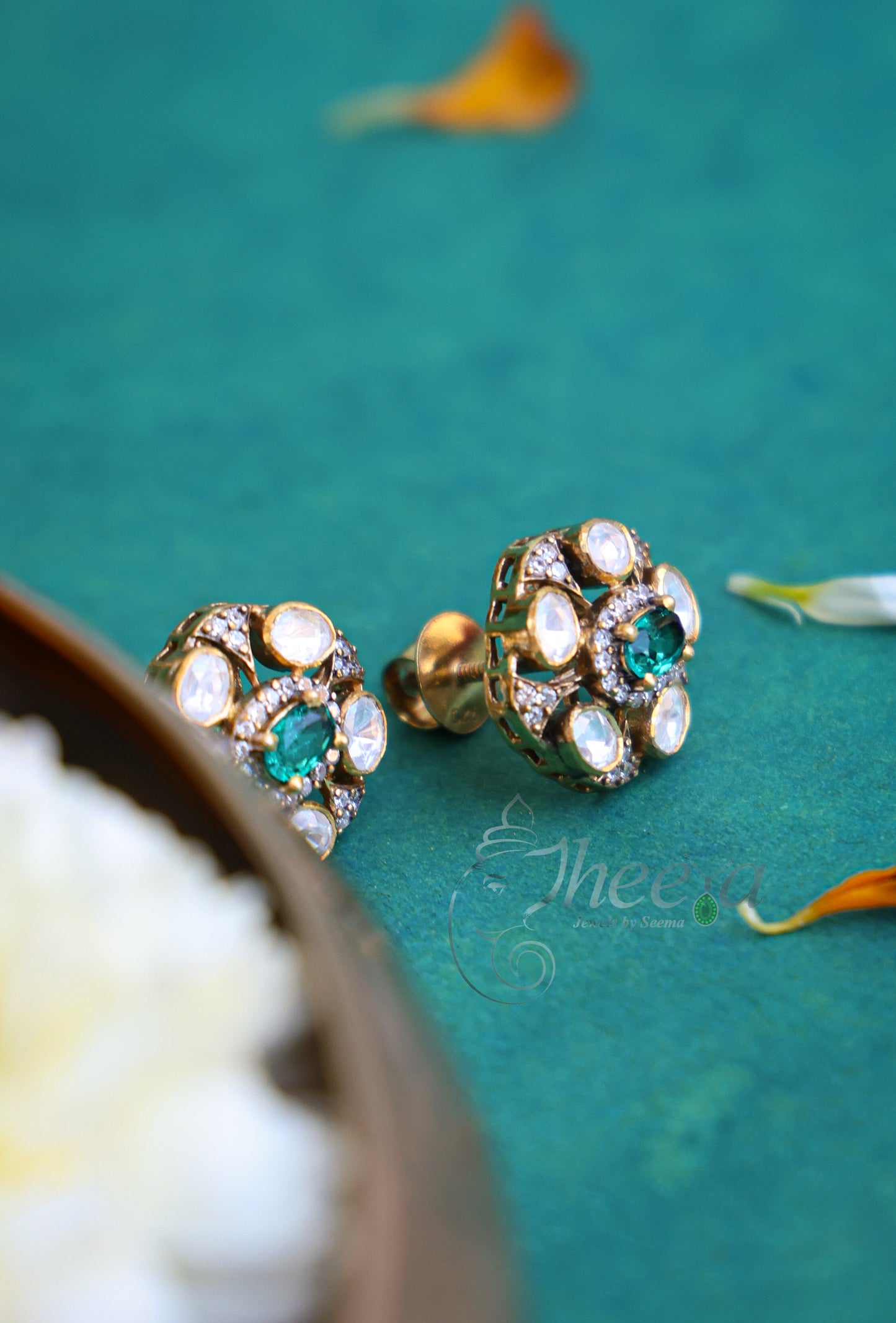 Green and moissanaite studs