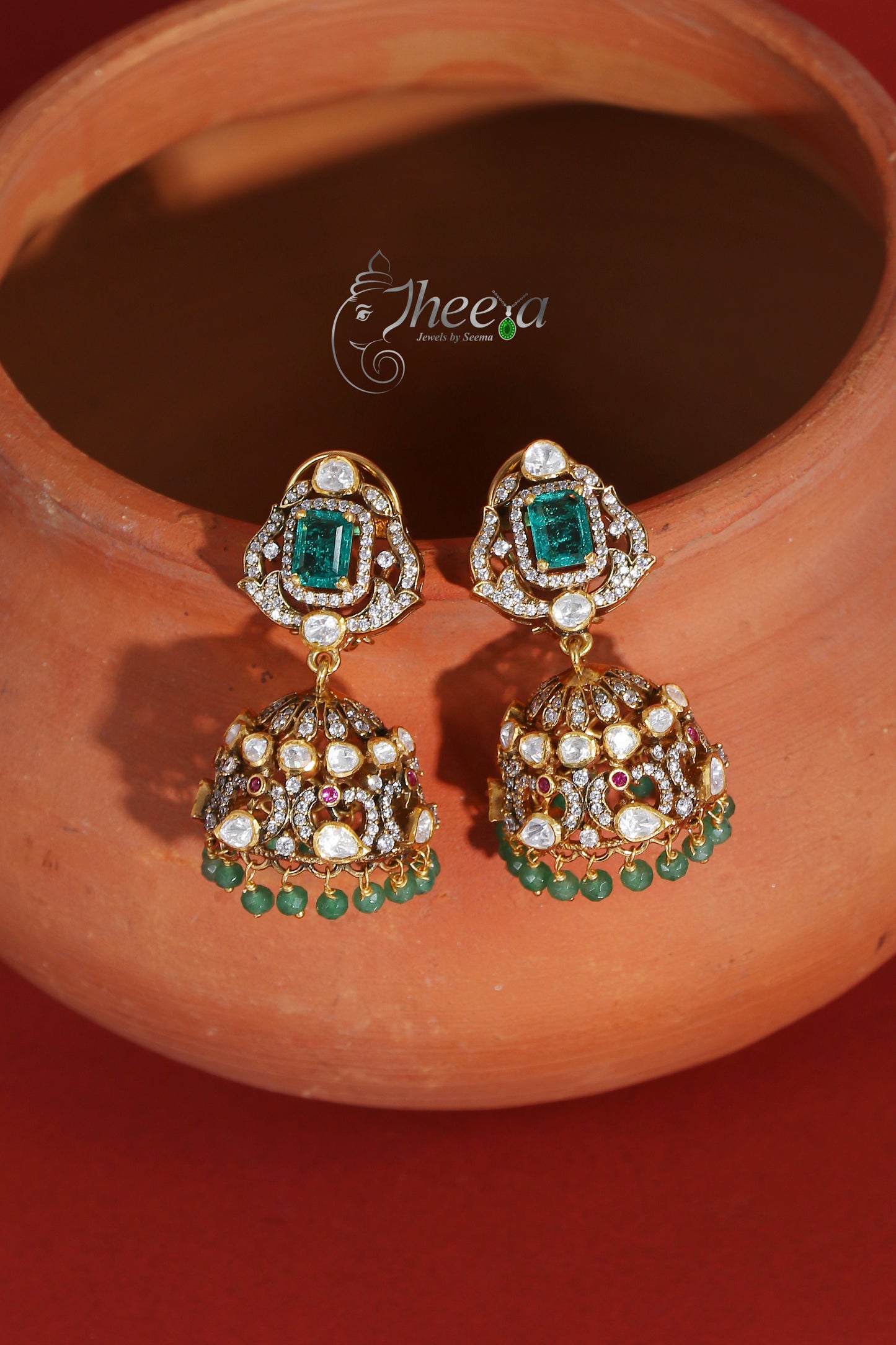 Ratnavali  Emerald Jhumka with moissanaite