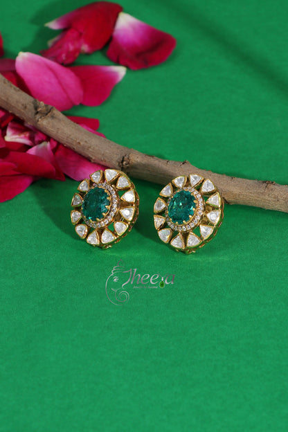 Ratnavalli Emerald n Moissanite Studs