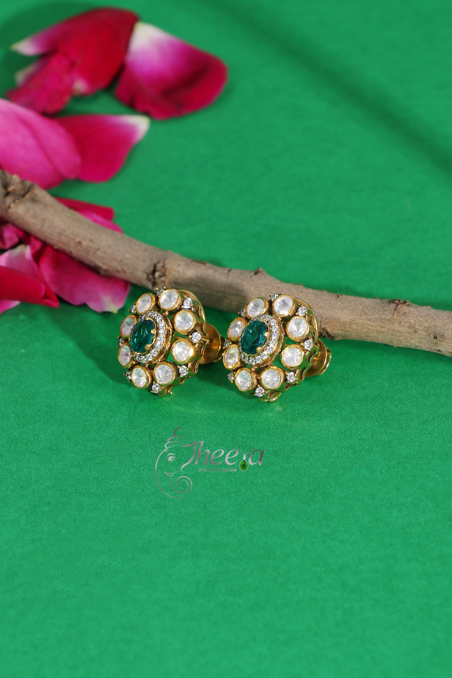 Ratnavalli Small Emerald Studs