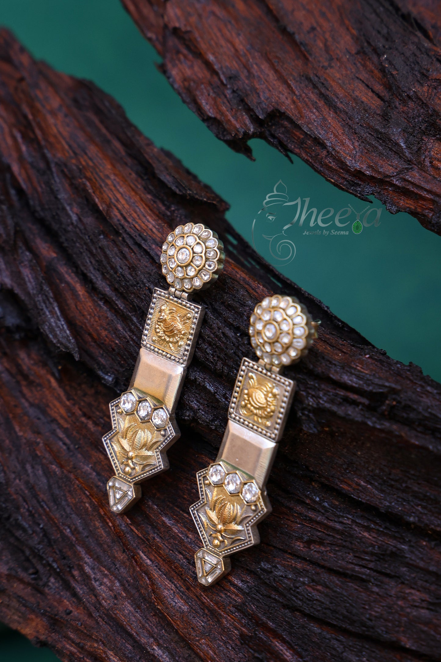 Dual tone white kundan earring