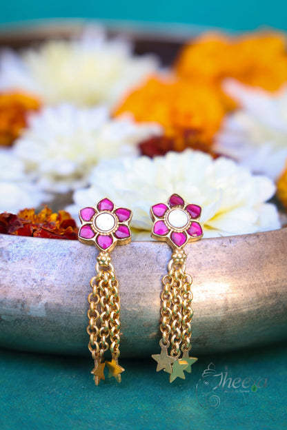 Red and white kundan necklace set with big pendant