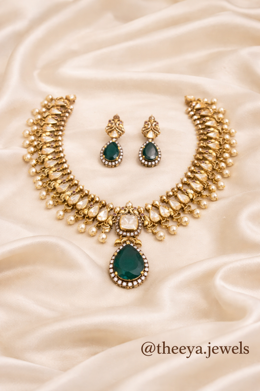 Ratnavalli Green and pearl set with Moissanite