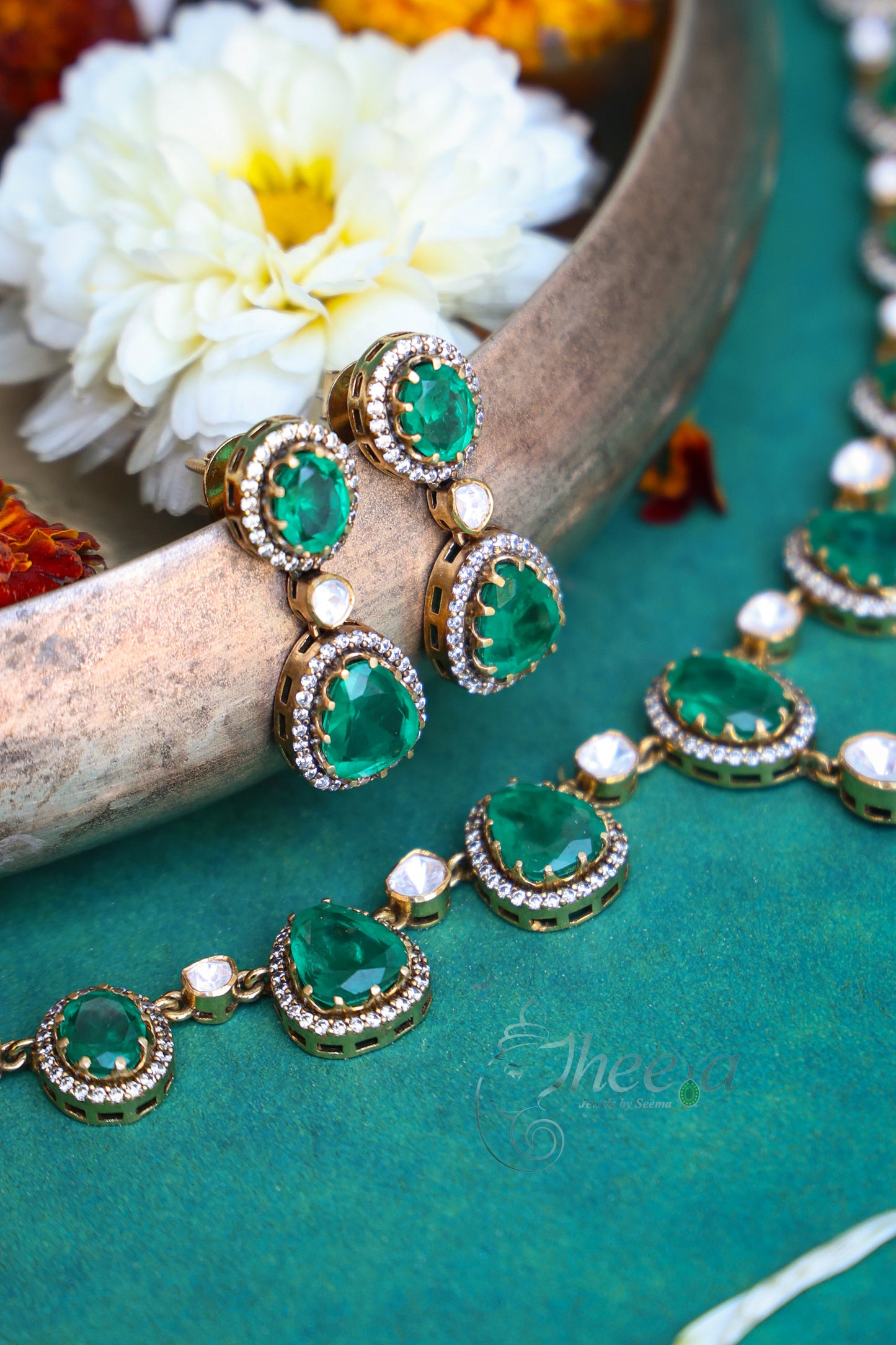 Green and moissanite Small set