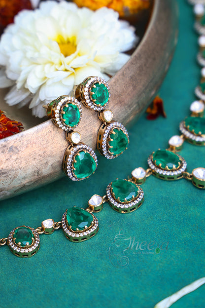 Green and moissanite Small set