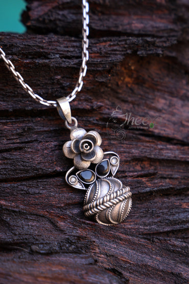 oxidised Silver  rose Pendant set