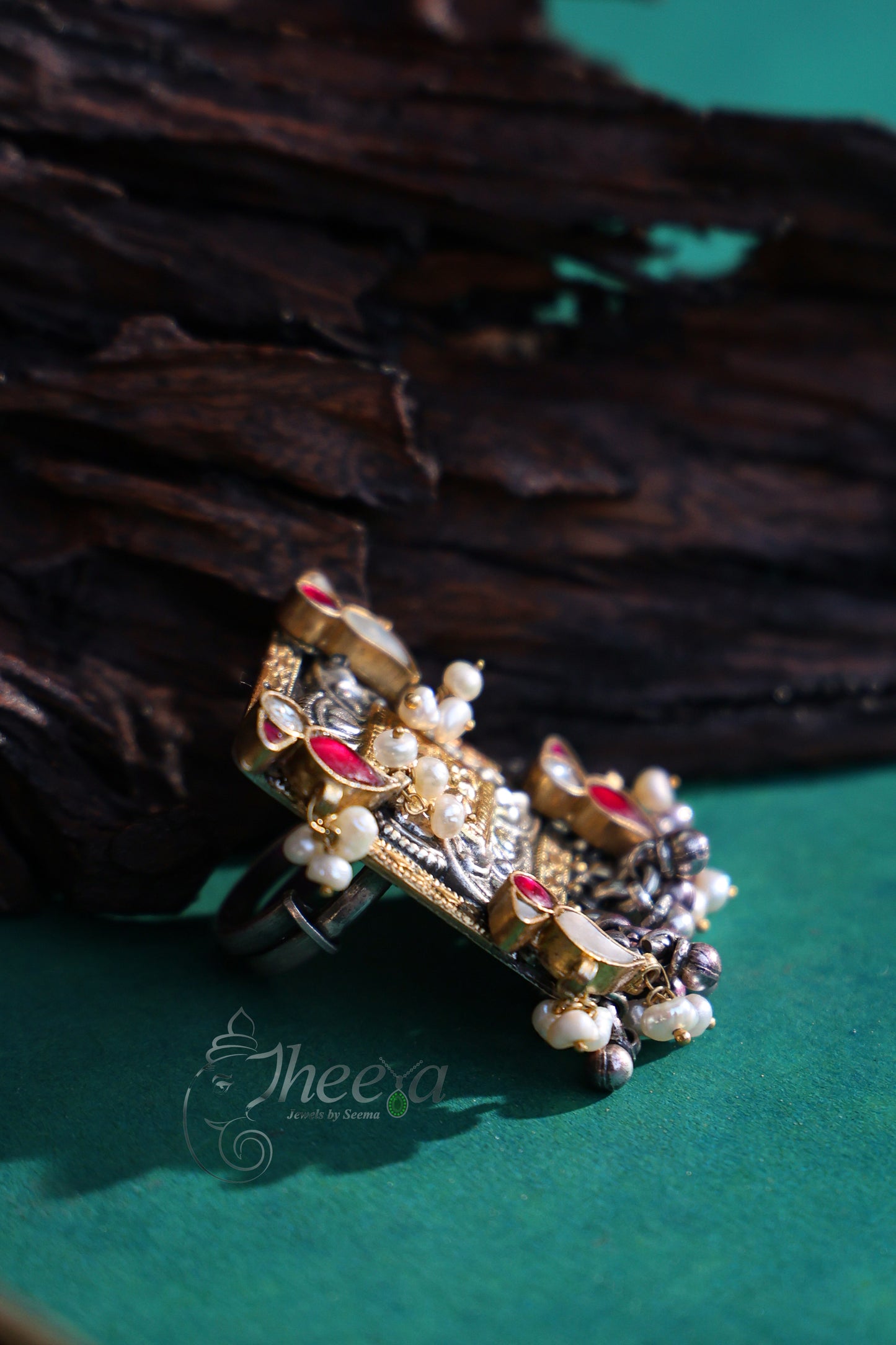 Square Kundan Ring