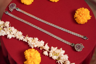 Big Red glass stones with Plaine braided anklets