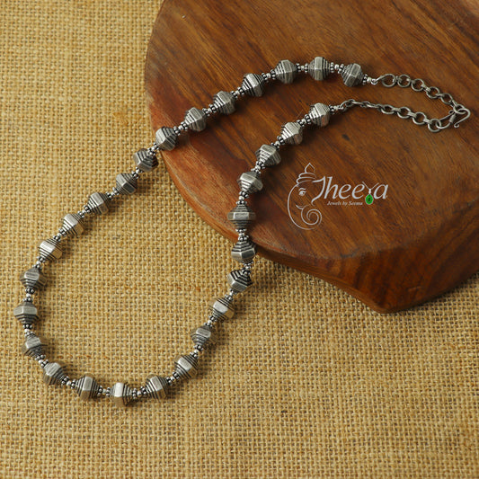 Saadagi Hexagonal Beads Necklace image 0