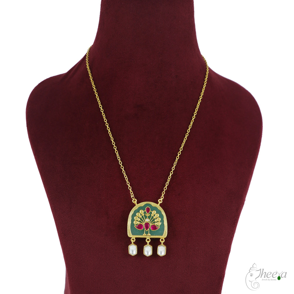Natural Stone Pendant with Kundan inlay Work image 2