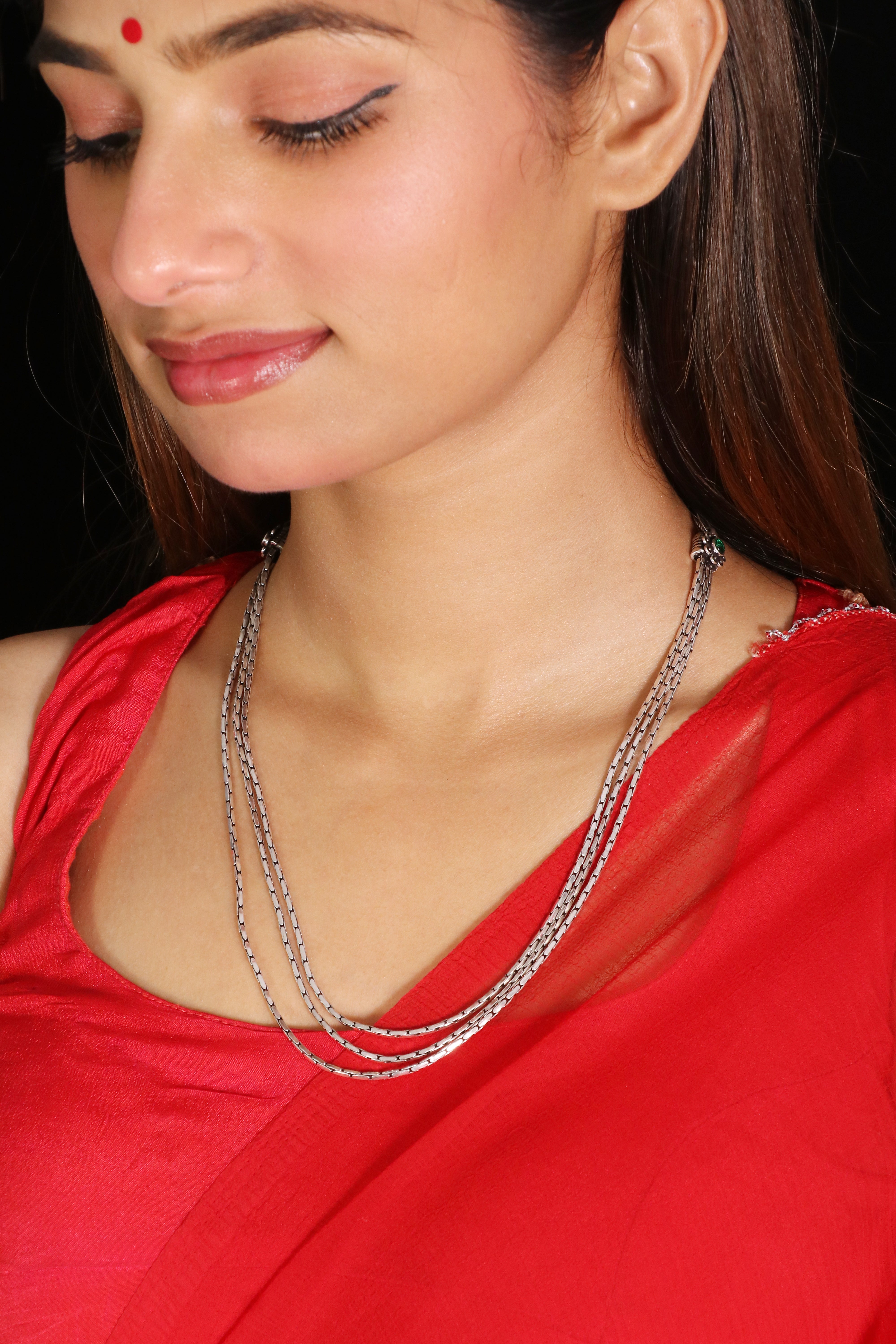 Saadagi Three layer chain image 0