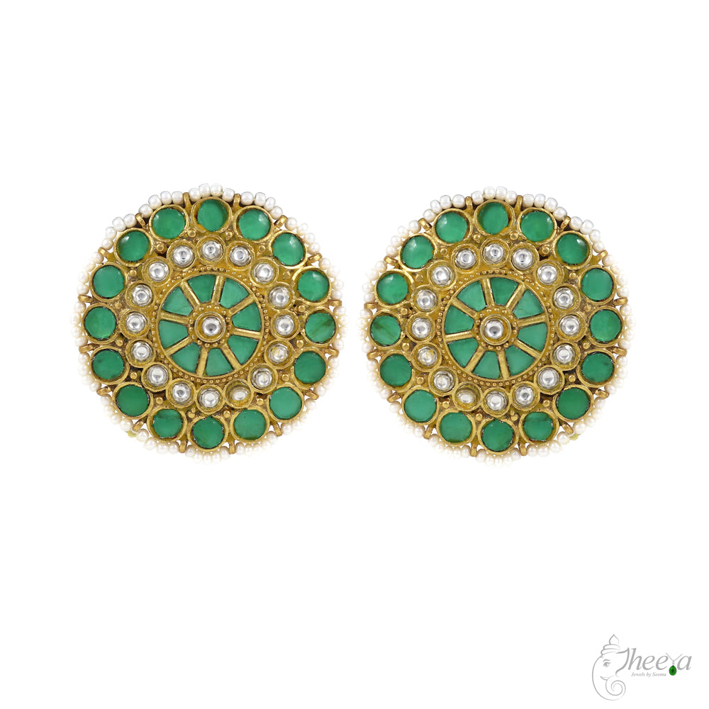 Royal Tussi Necklace with green kundans image 3