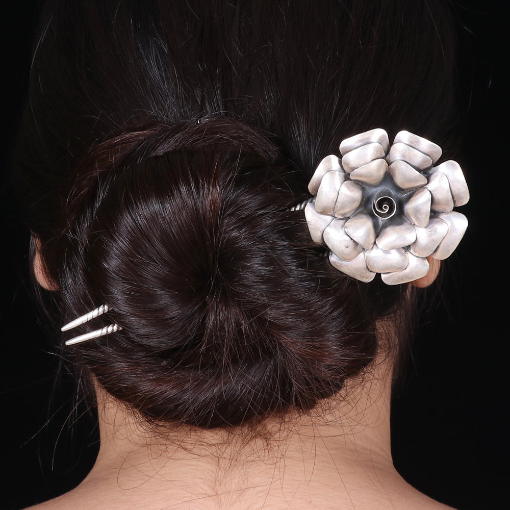 White Petal Globe Double Tong Hair Pin image 1