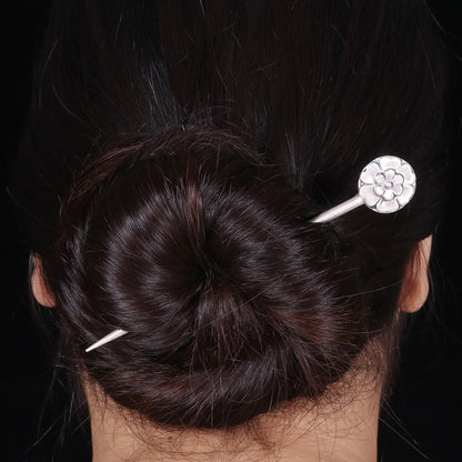 Big Daisy Flower Hair Pin image 1