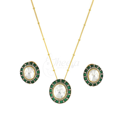 Big Moissanite with Green Kundan Set image 3