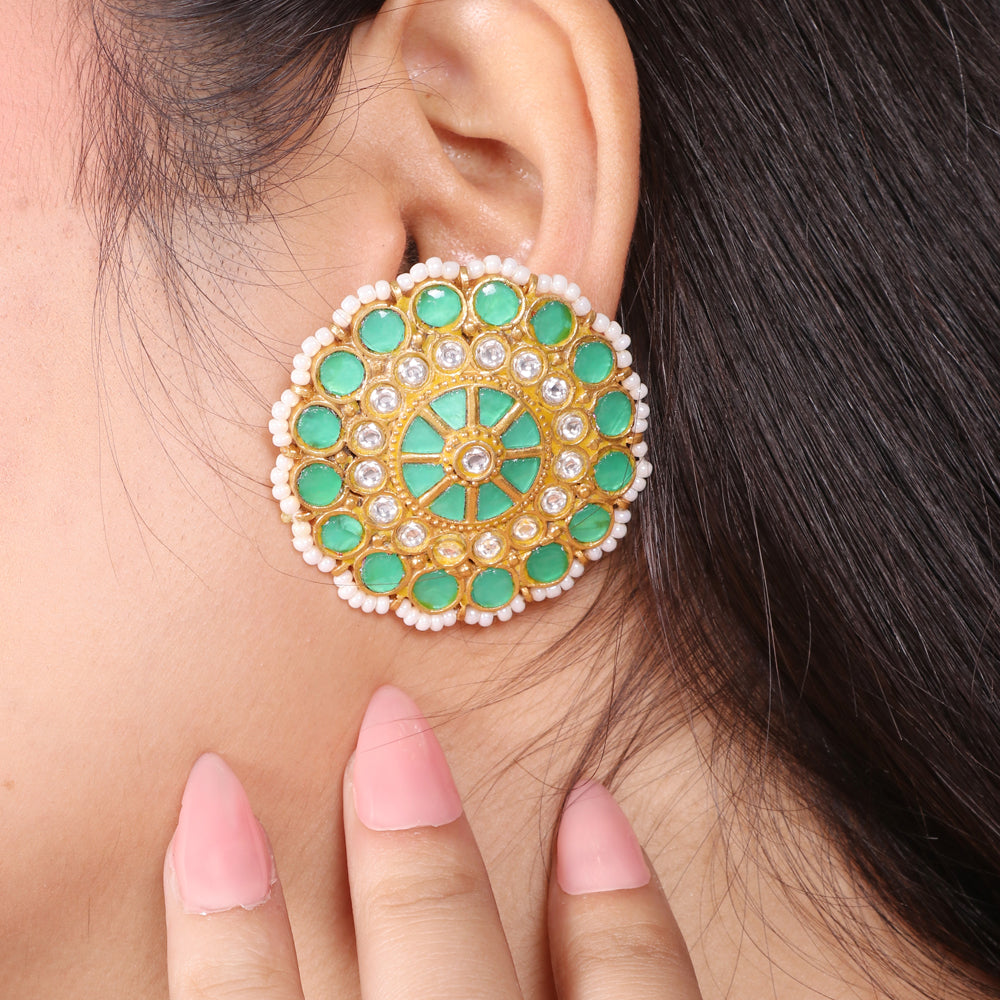 Royal Tussi Necklace with green kundans image 4