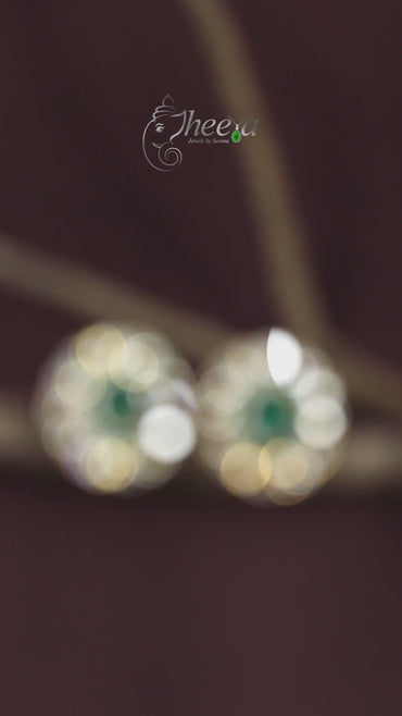 Ratnavalli Emerald n Moissanite Studs